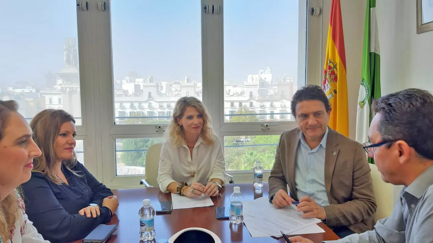 uca junta.jpg uca junta.jpg