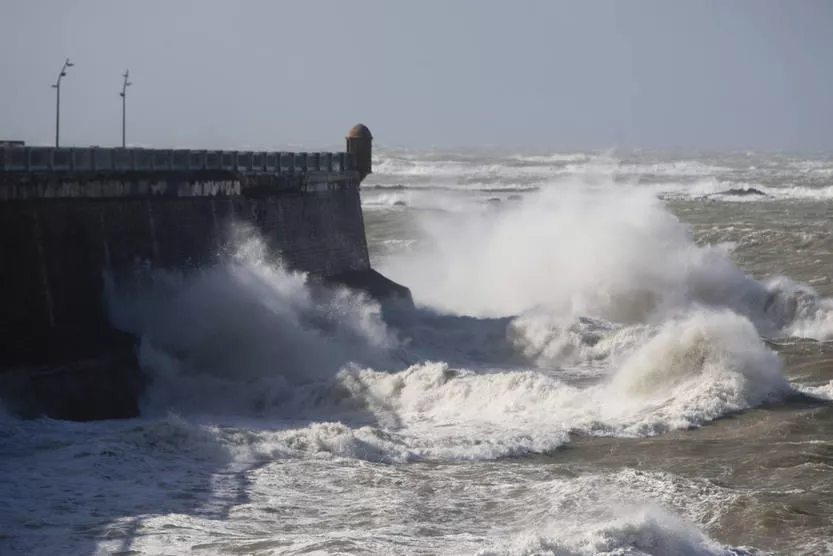 Imagen de archivo de un temporal sobre el litoral gaditano noticias cadiz temporal_3_0_3.jpg