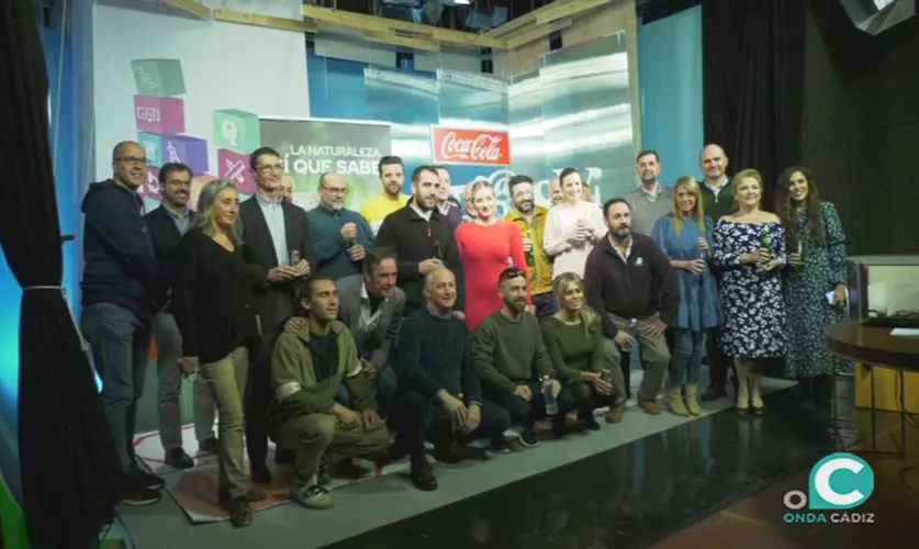 FOTO COCA COLA.jpg FOTO COCA COLA.jpg