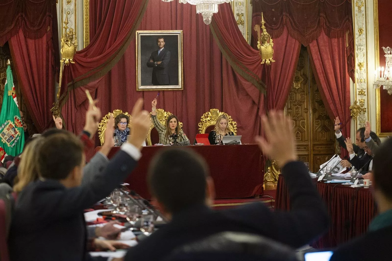 PLENO DIPU.jpg PLENO DIPU.jpg