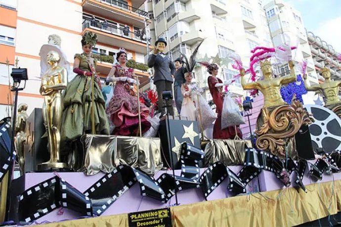 noticias cadiz cabalgata_carnaval_2014_1_0.jpg