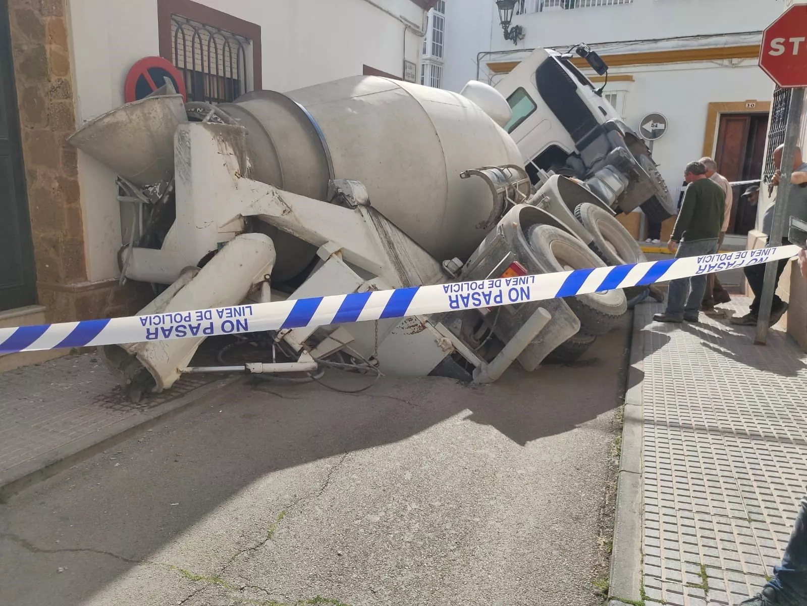 noticias cadiz camion hormigonera san fernandp.jpg noticias cadiz camion hormigonera san fernandp.jpg