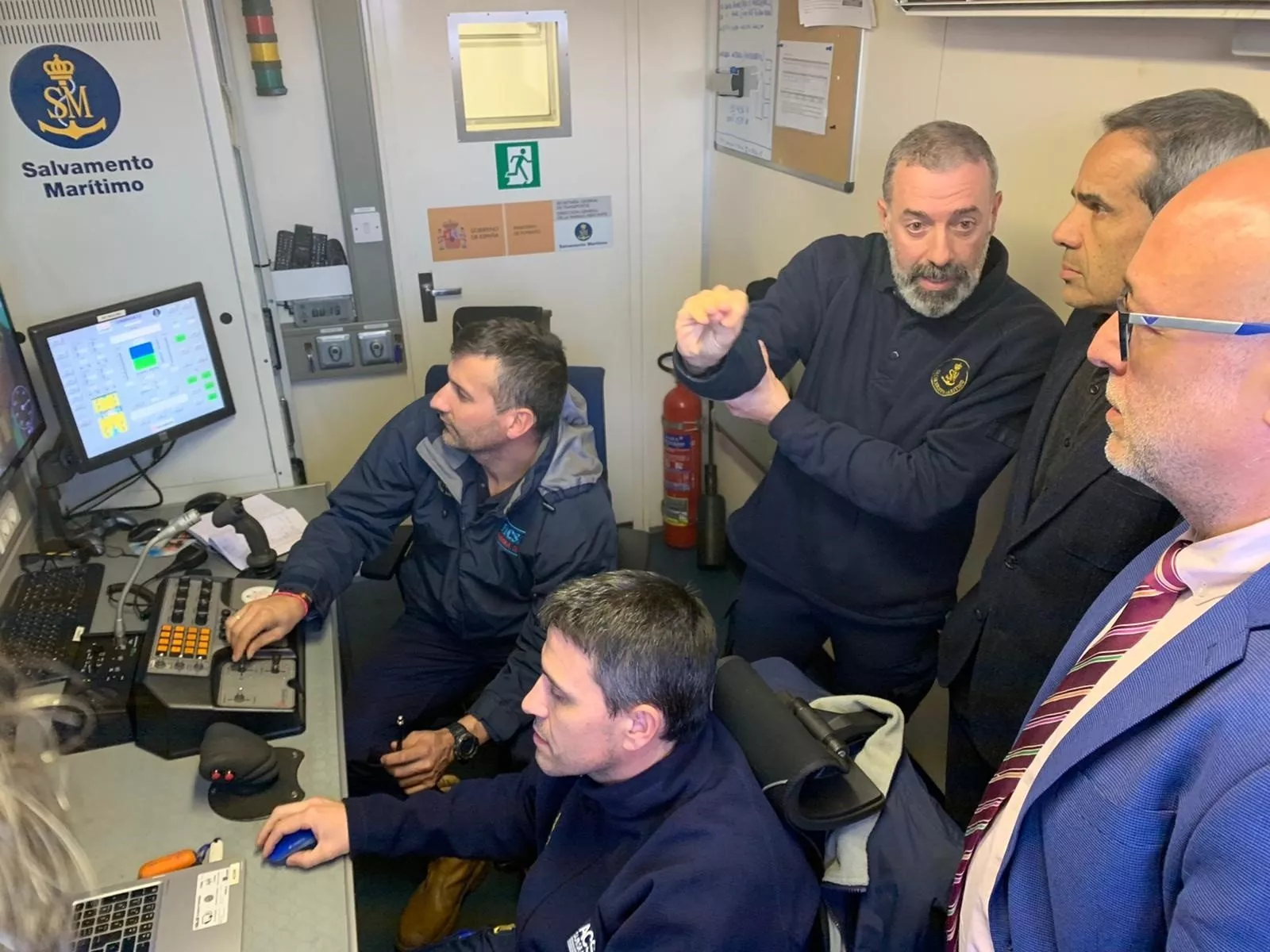 Imagen del dispositivo de búsqueda del Rúa Mar noticias cadiz subdelegado operacion rescate pesquero desaparecido.jpg