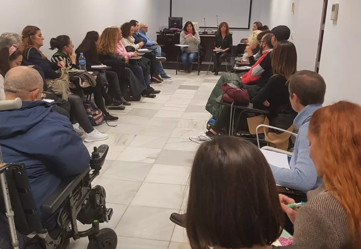 reunión mesa diversidad funcioanl.jpg reunión mesa diversidad funcioanl.jpg
