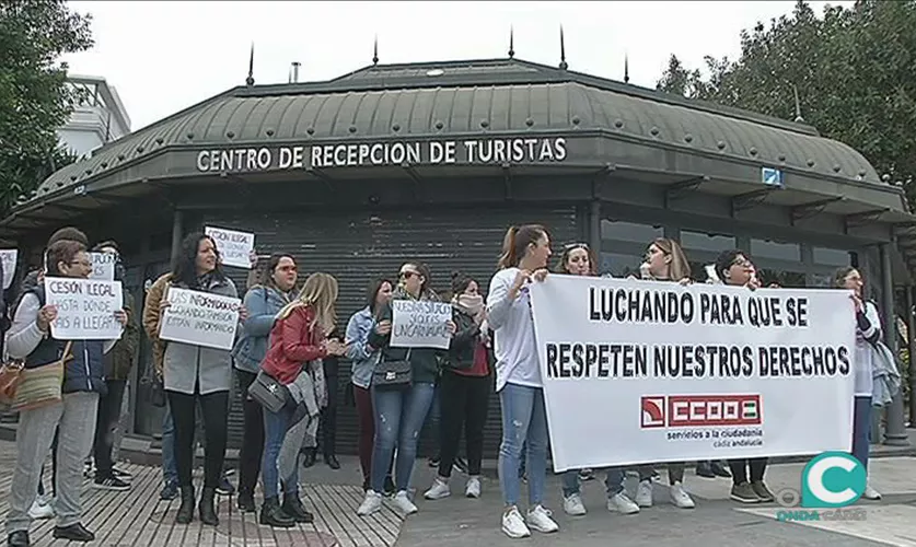 FOTO INFORMADORAS TURISTICAS OK.jpg FOTO INFORMADORAS TURISTICAS OK.jpg