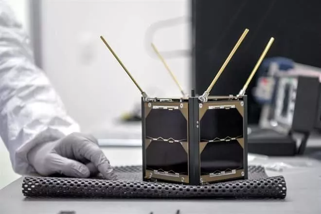 nanosatelite.jpg nanosatelite.jpg
