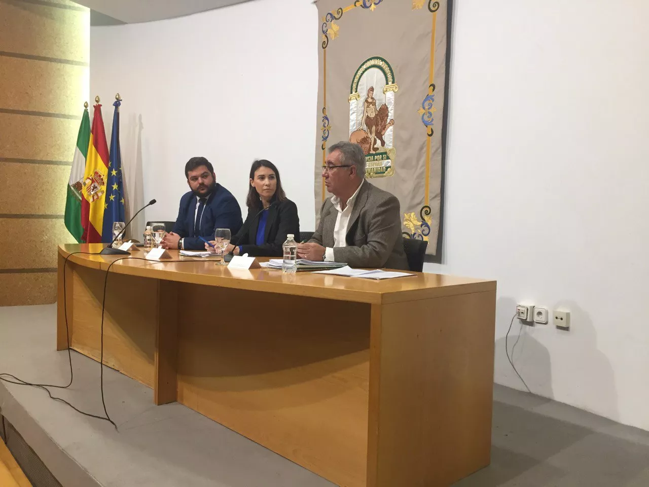 noticias cadiz Reunión entidades Cádiz 4.jpg