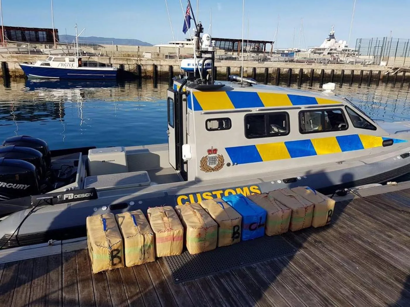 tres-detenidos-en-gibraltar-por-delitos-de-trafico-de-droga-y-tabaco.jpg