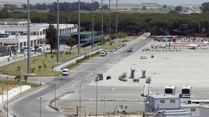 Vista-general-aeropuerto-Jerez-archivo.jpg