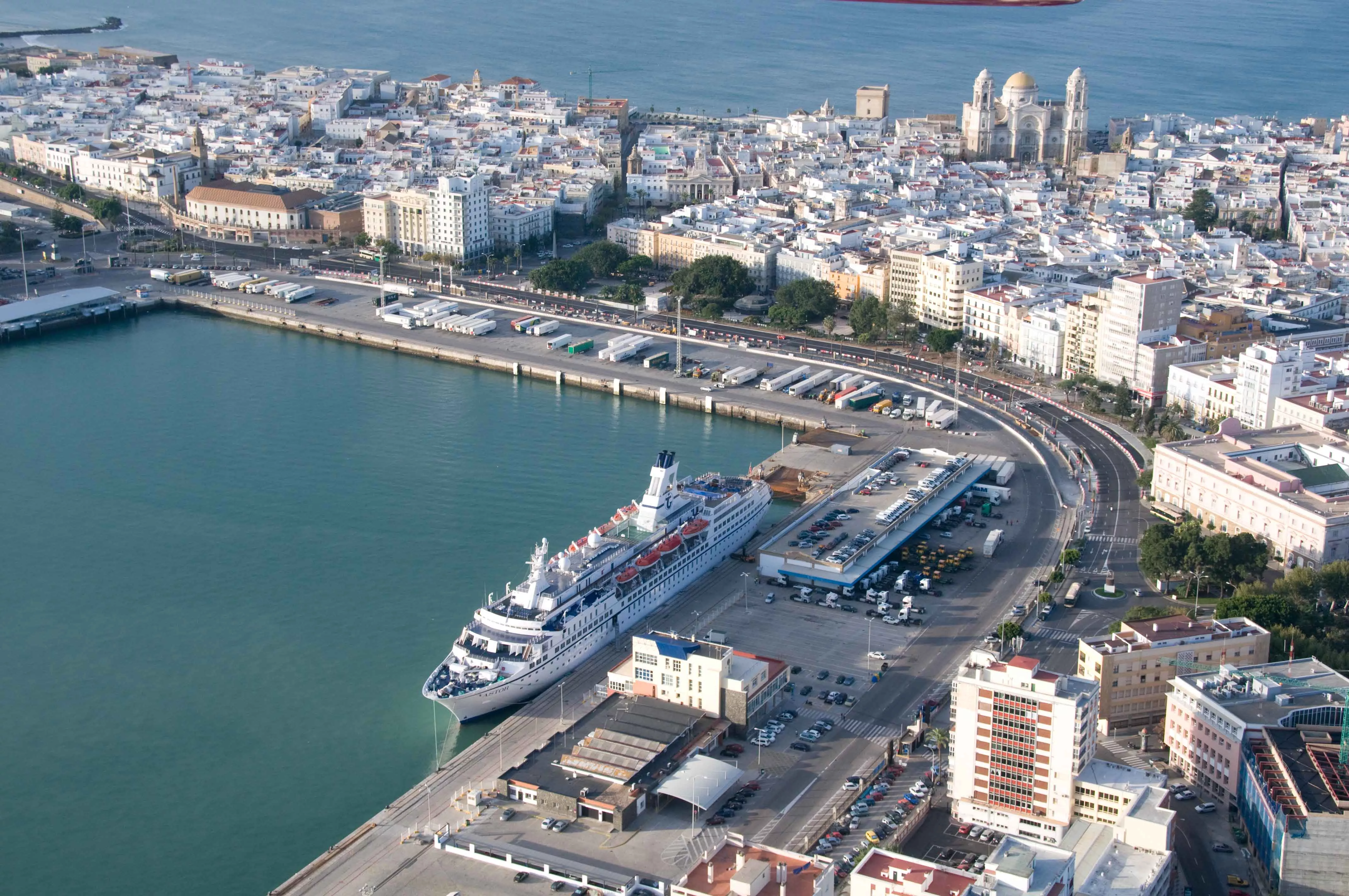 aerea cadiz.jpg aerea cadiz.jpg