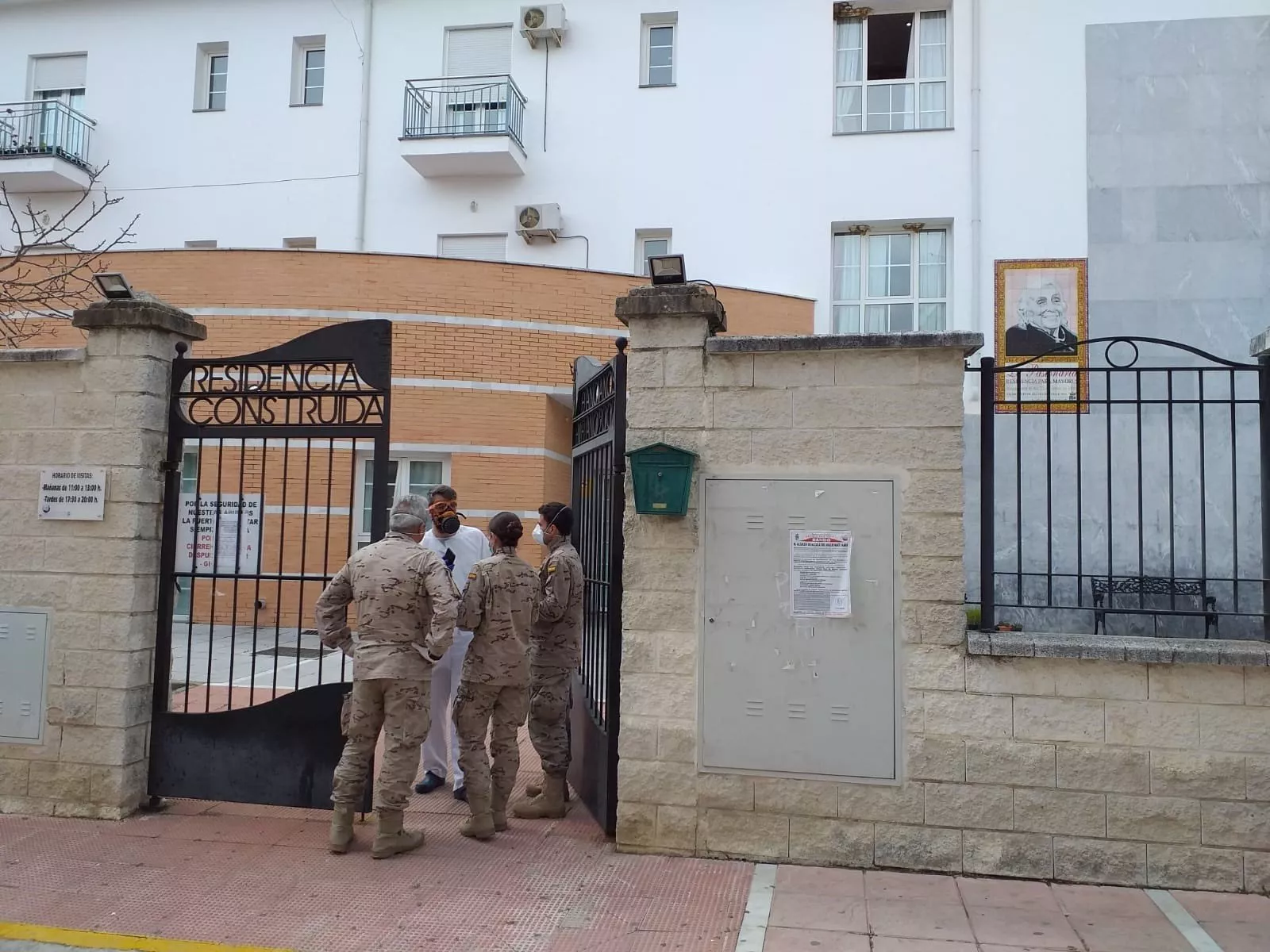 alcala ancianos.jpg alcala ancianos.jpg