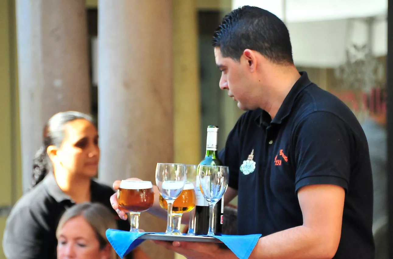 noticias-cadiz-camarero_0_0.jpg noticias-cadiz-camarero_0_0.jpg