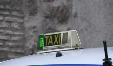taxi_0.jpg taxi_0.jpg