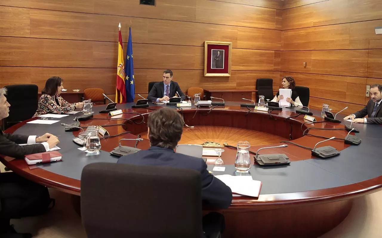 MEDIAS GOBIERNO.jpg MEDIAS GOBIERNO.jpg