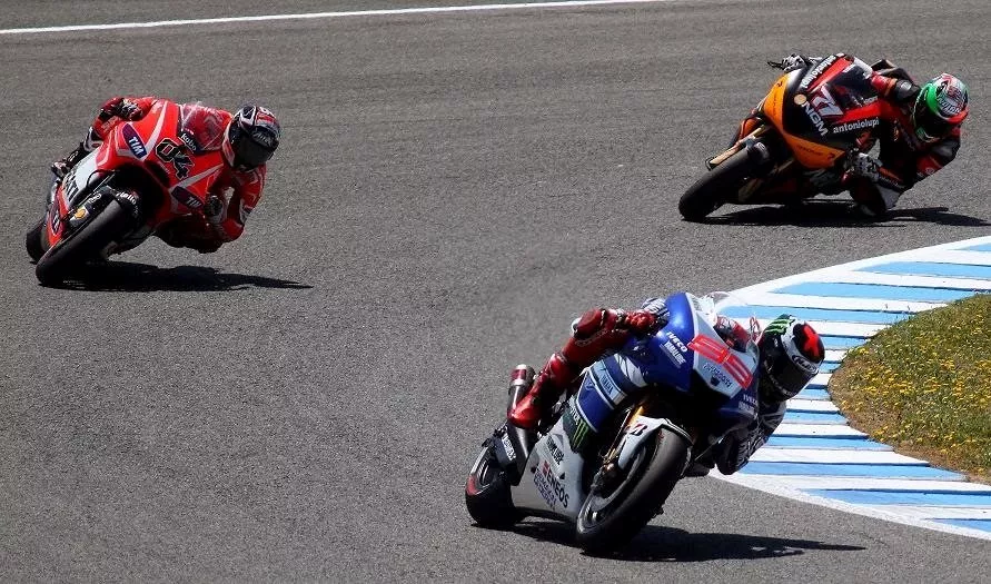 motos.jpg motos.jpg