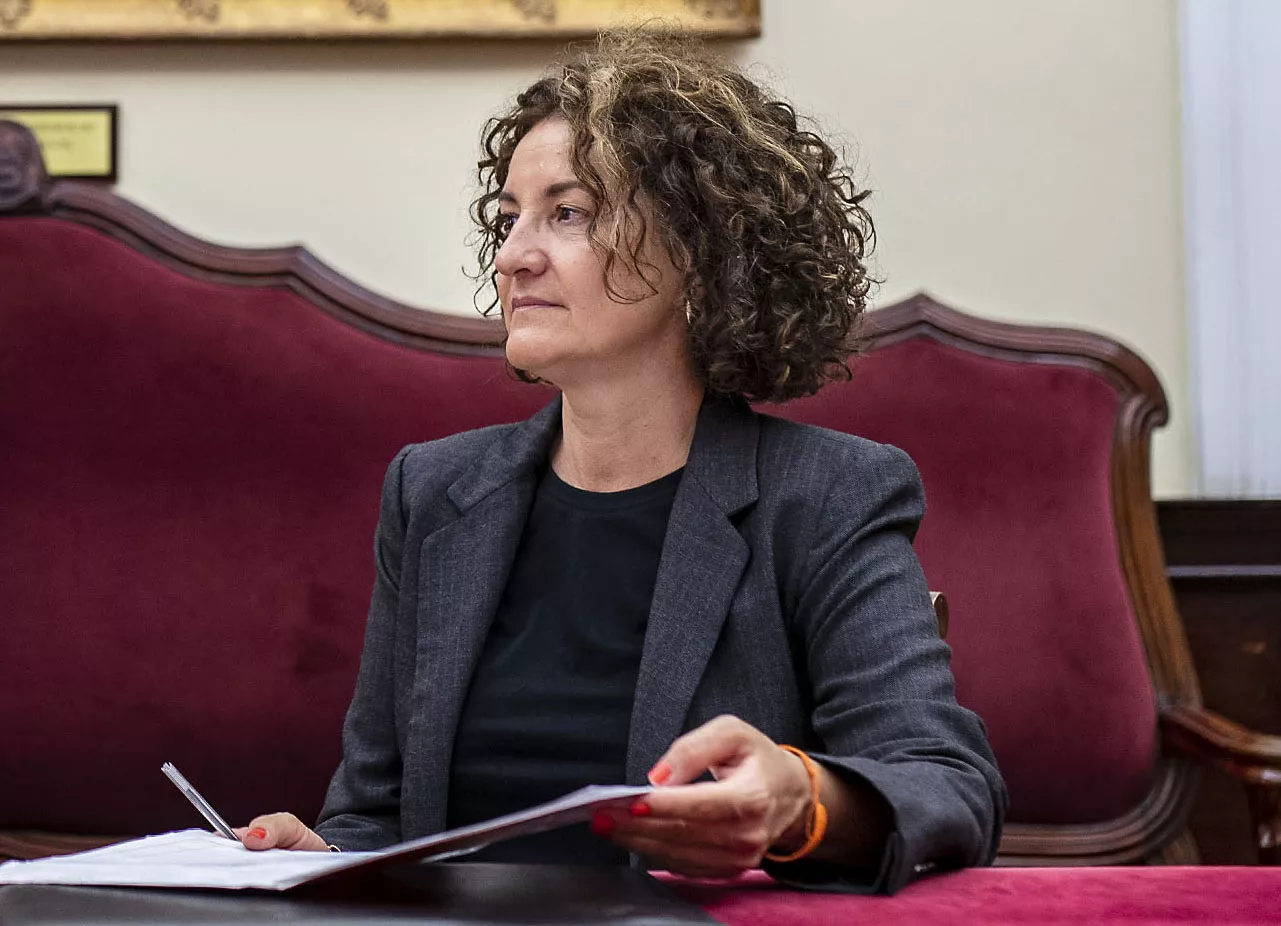 lucrecia valverde.jpg lucrecia valverde.jpg