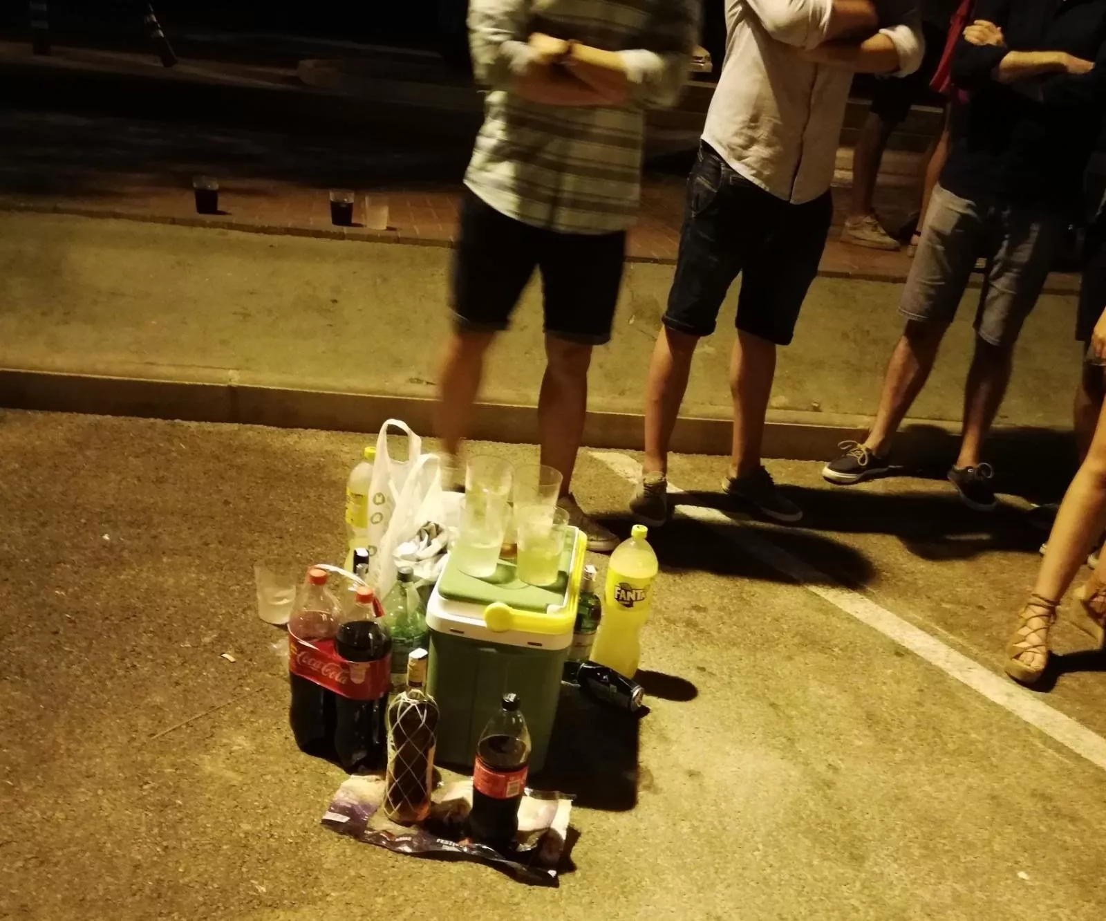 botellon.jpg botellon.jpg