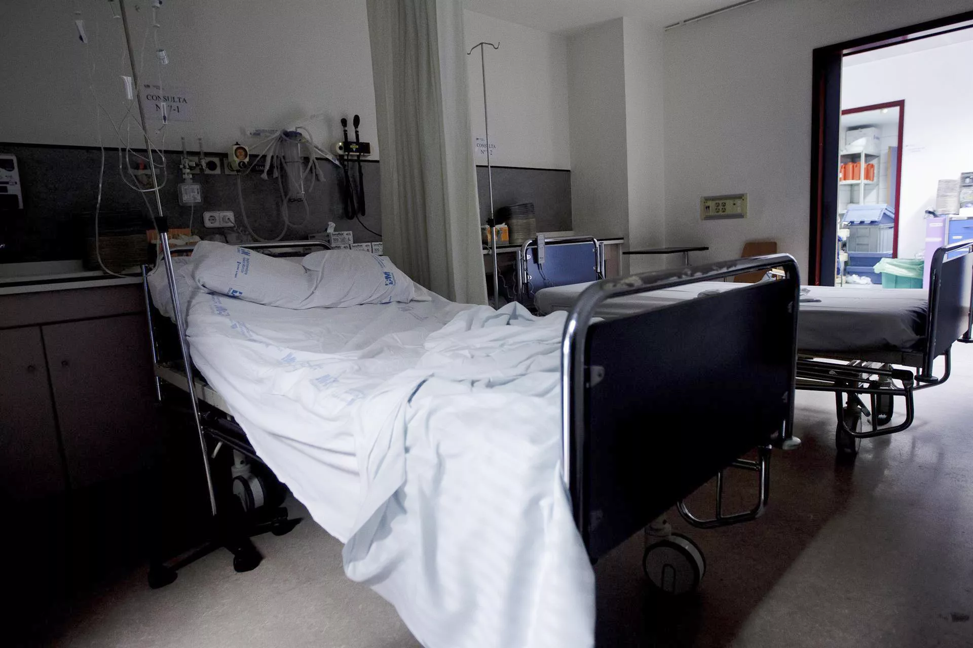 cama.jpg cama.jpg