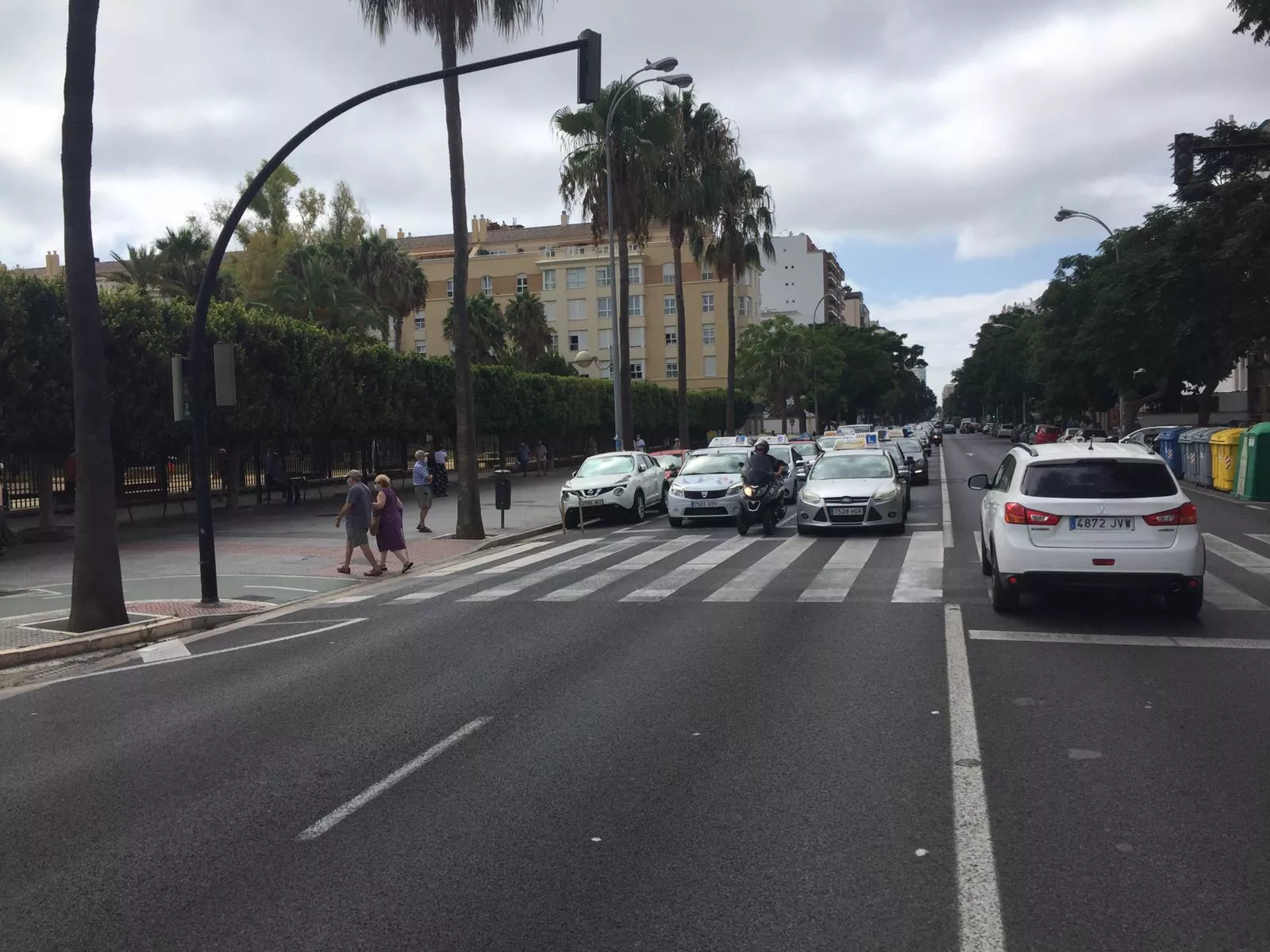 foto manifa autoescuelas.jpg foto manifa autoescuelas.jpg