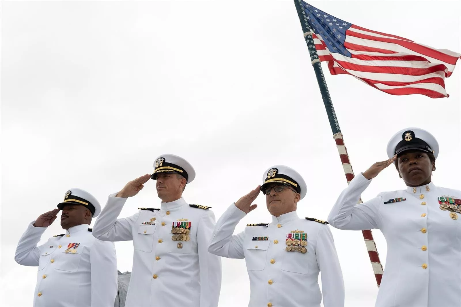 Ceremonia de toma de mando del USS Porter toma posesion.jpg