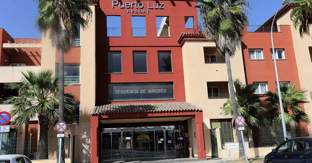 Residencia-de-mayores-Puerto-Luz.jpg Residencia-de-mayores-Puerto-Luz.jpg