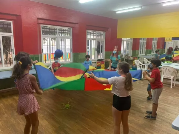 campamento_arboli.jpg campamento_arboli.jpg