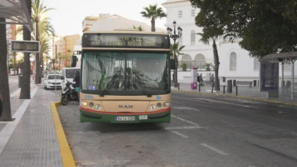 El Ayuntamiento readapta el servicio de transporte urbano a la fase 4 del Estado de Alarma