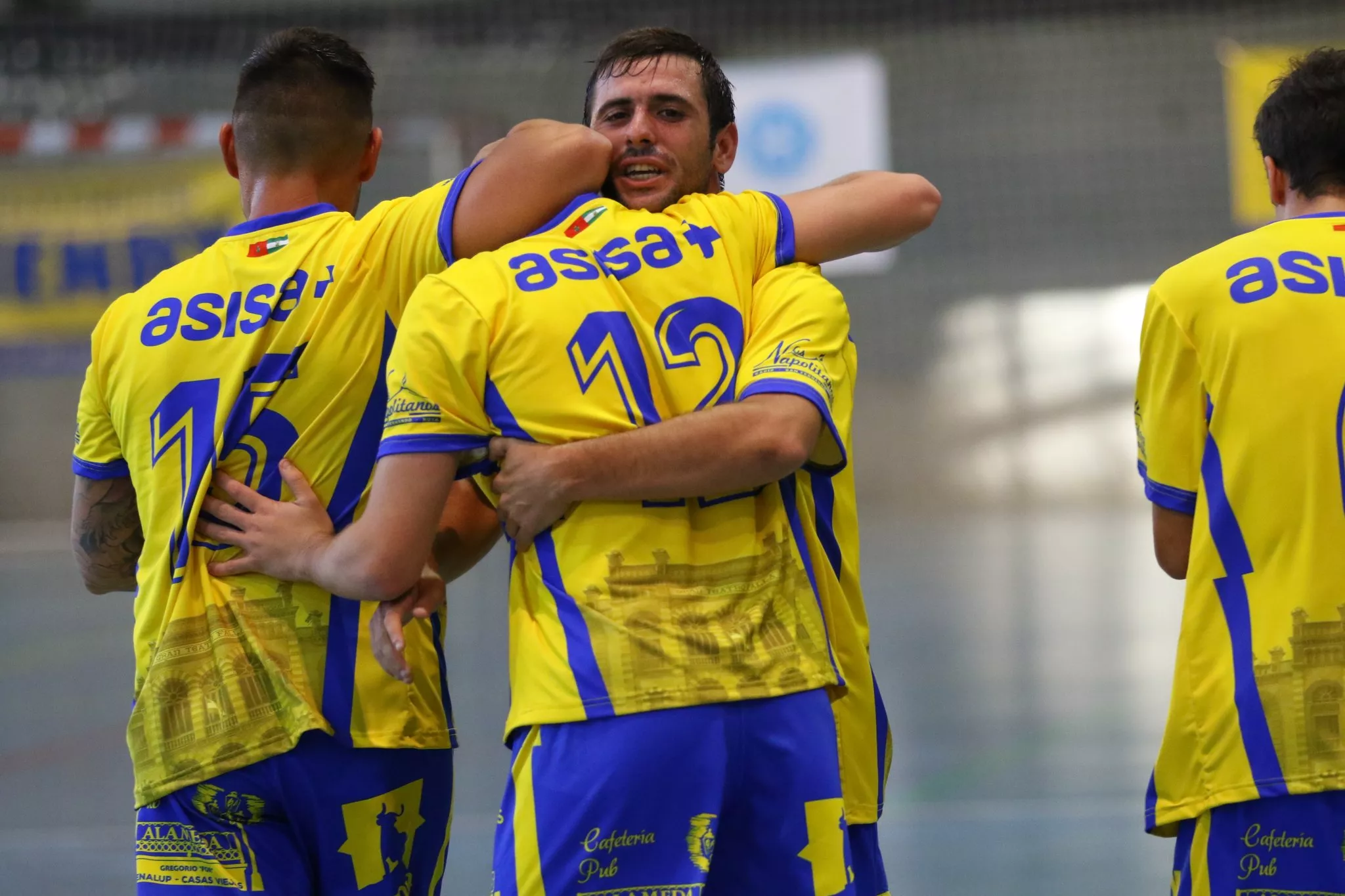 Jugadores del Cádiz CF Virgili frente al Futuro Carmonense