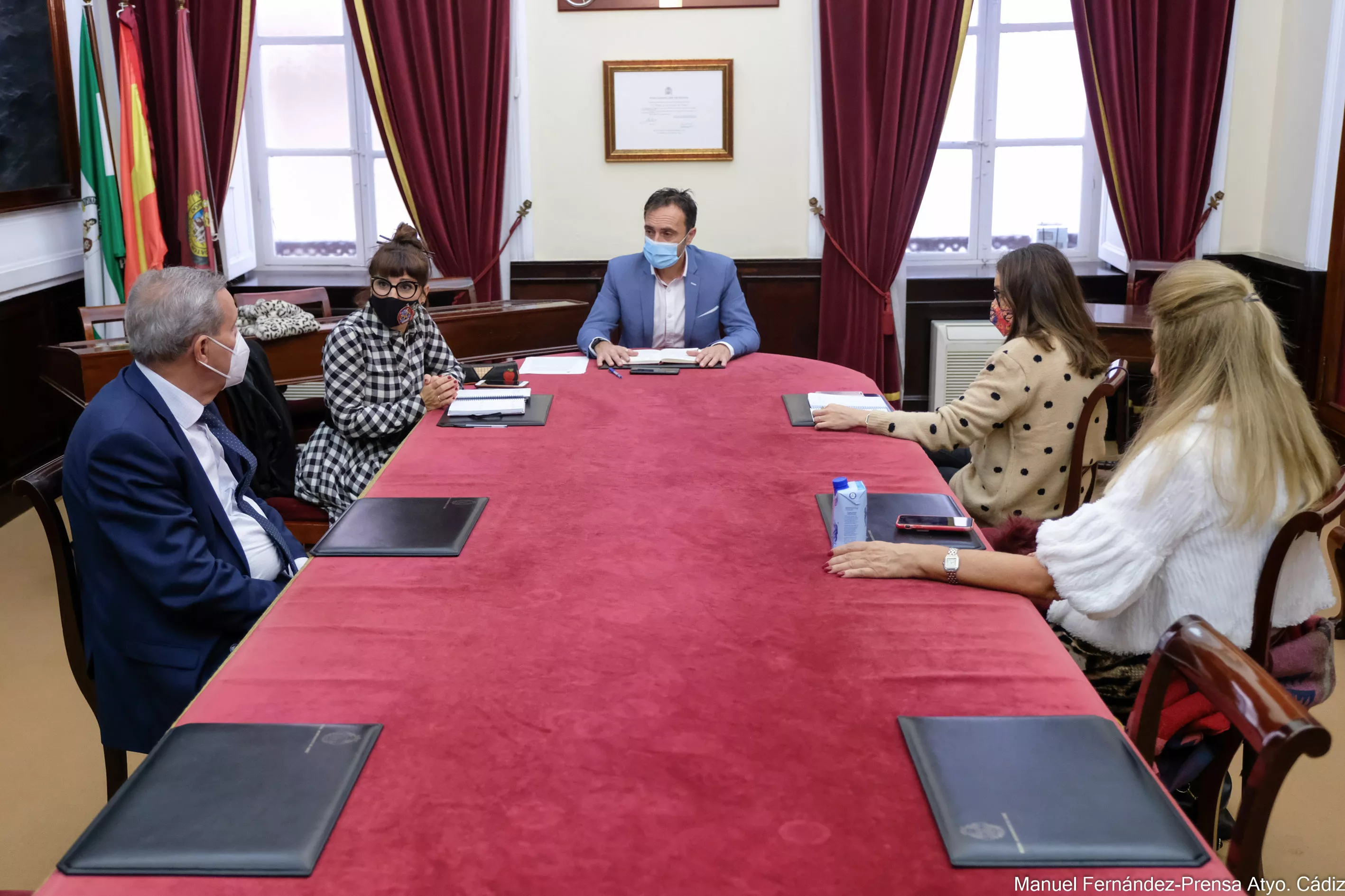 Reunión de hosteleros en el Ayuntamiento Reunión de hosteleros en el Ayuntamiento