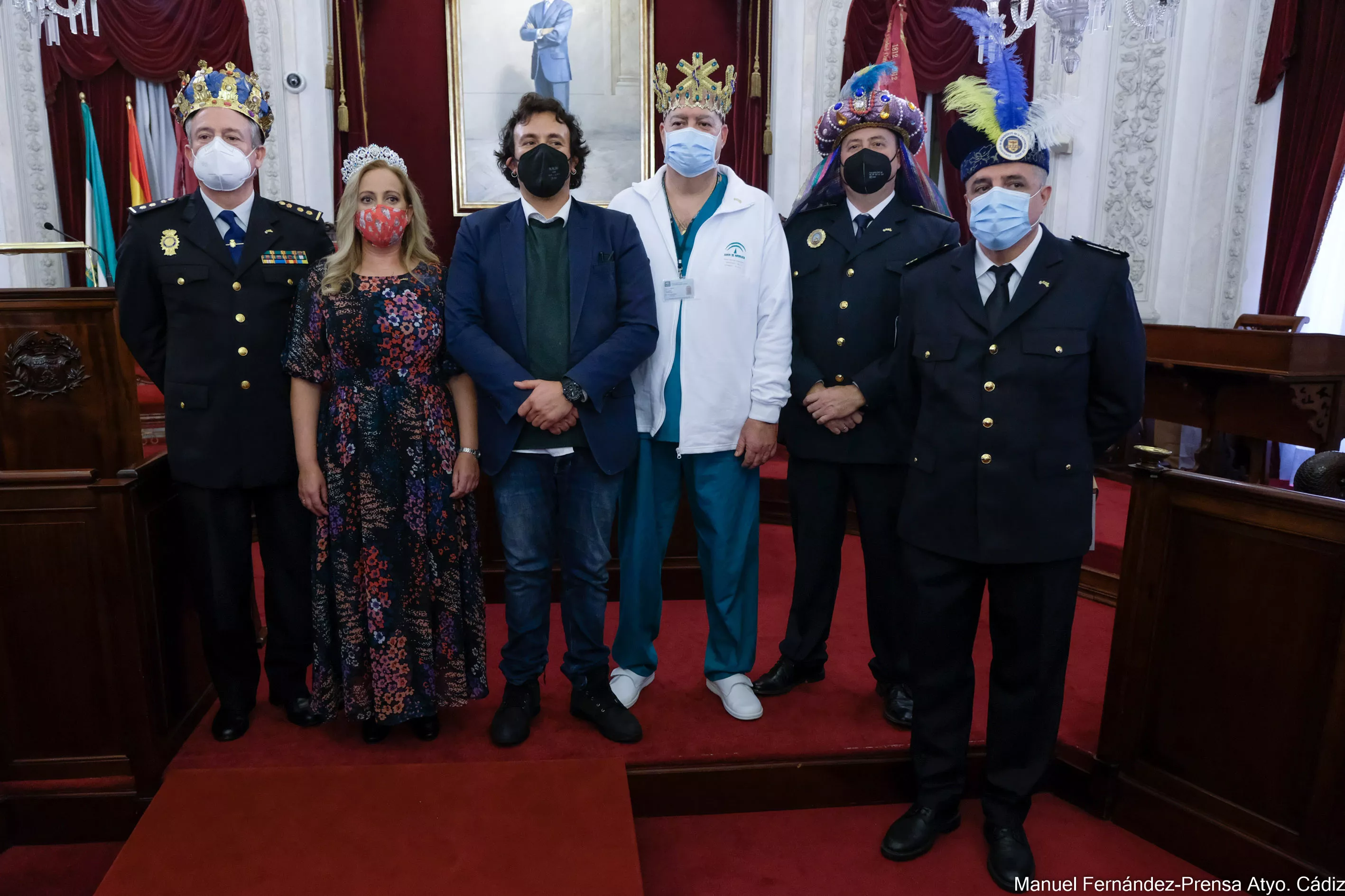 El Cortejo real con el alcalde El Cortejo real con el alcalde