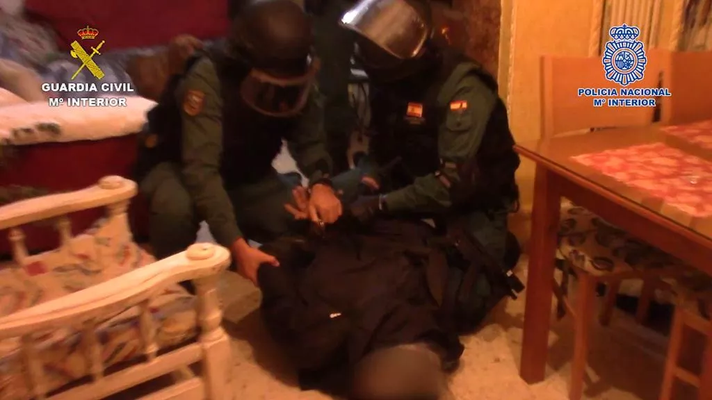 Imagen de uno de los detenidos Imagen de uno de los detenidos