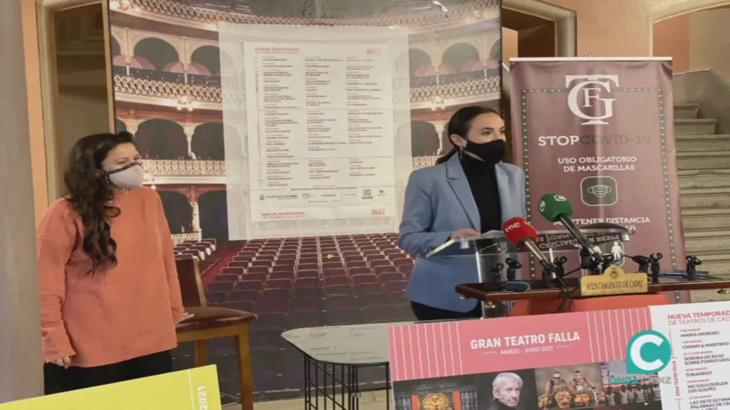 La presentación se celebró en el hall del  Gran Teatro Falla