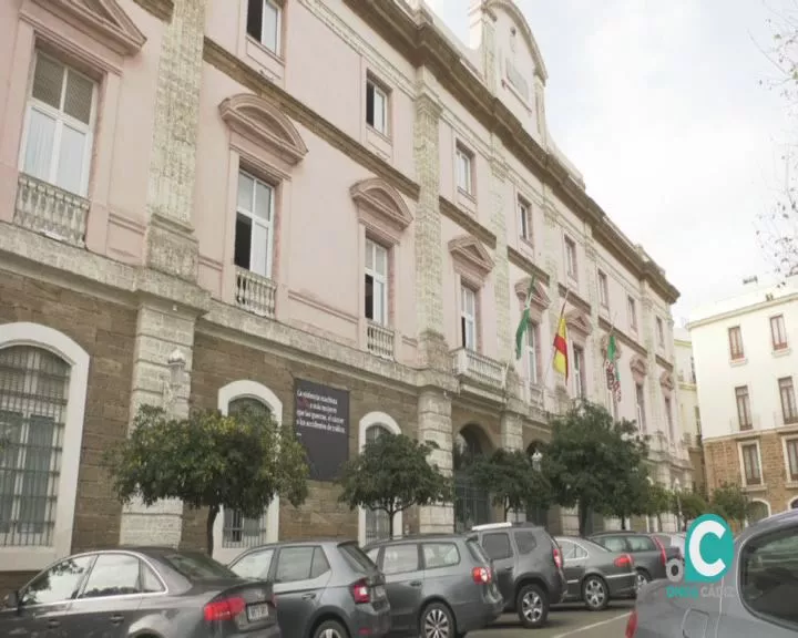 La fachada de la Diputación de Cádiz