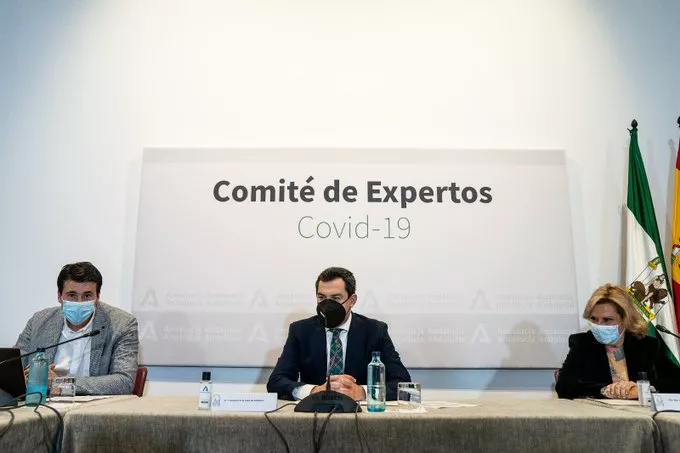 Juan Manuel Moreno Bonilla en la reunión del Comité de Expertos