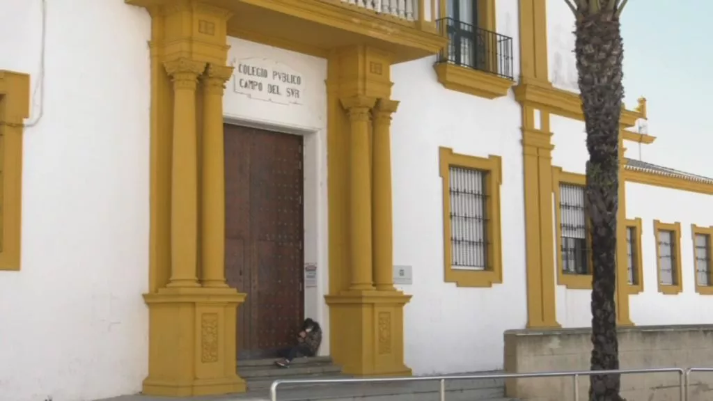 Fachada del colegio Campo del Sur