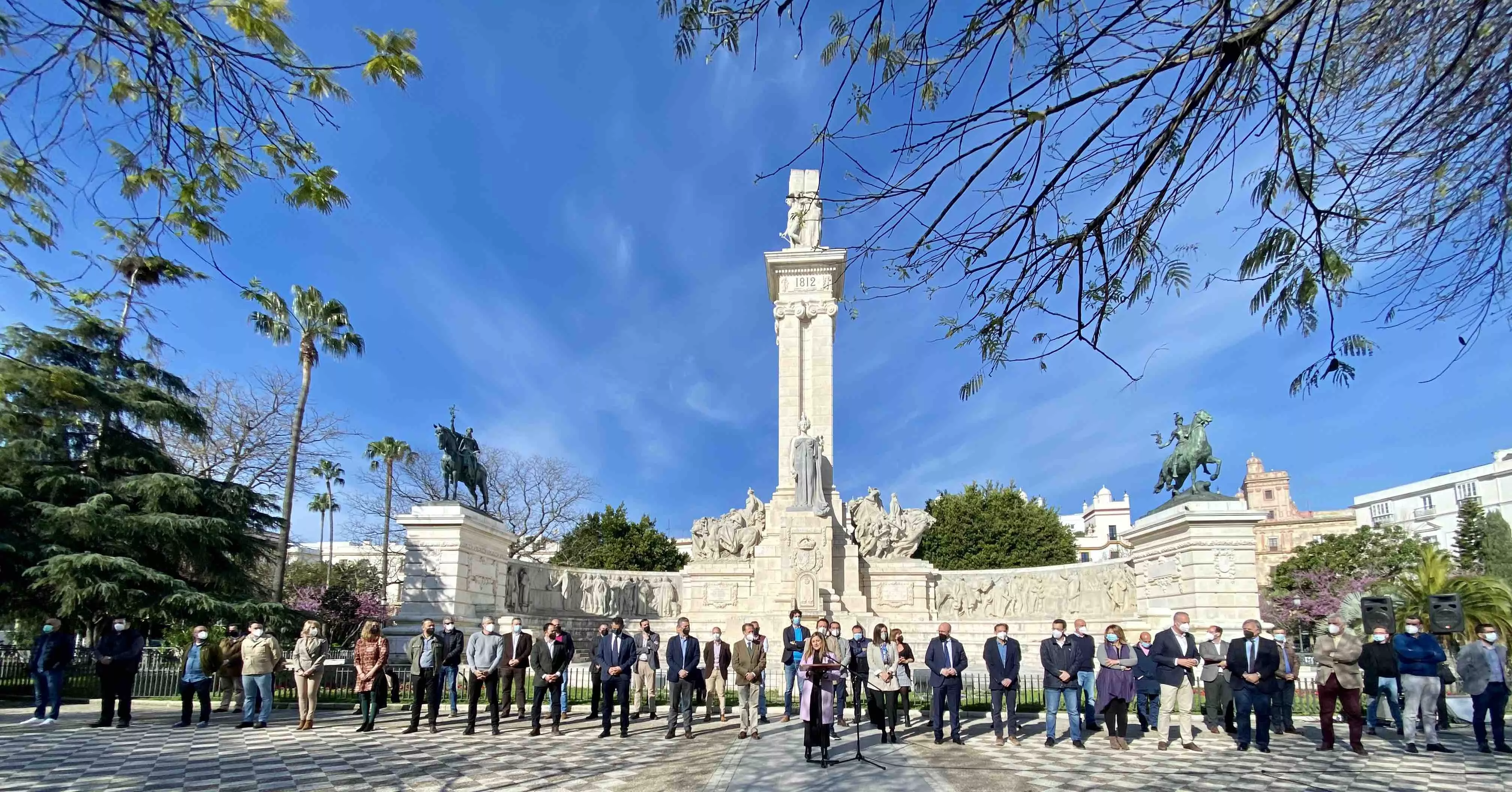 Alcaldes y alcaldesas en la foto de grupo