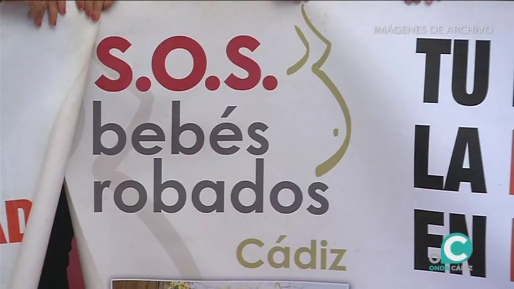 La asociación S.O.S Bebés robados en una de sus movilizaciones