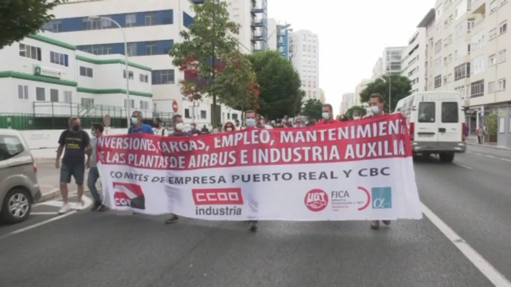 Las pancartas contra el cierre de Airbus Puerto Real vuelven este jueves a las calles de Cádiz 