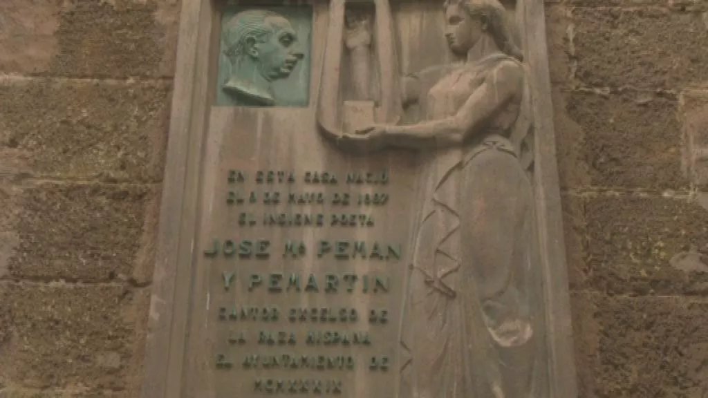 El Ayuntamiento retira la placa de Vasallo de la casa natal de Pemán