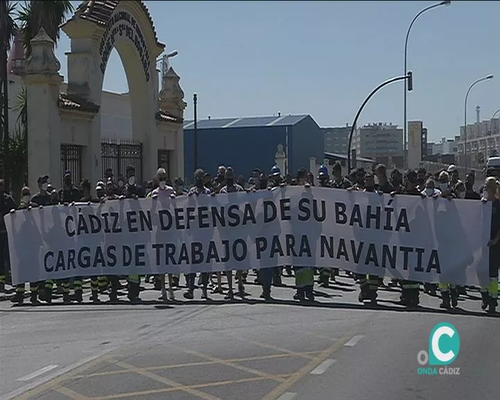 Cerca de un centenar de trabajadores se han manifestado por las calles de la capital