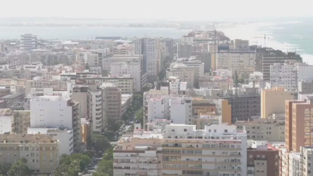 Vista aérea del parque inmobiliario de Cádiz