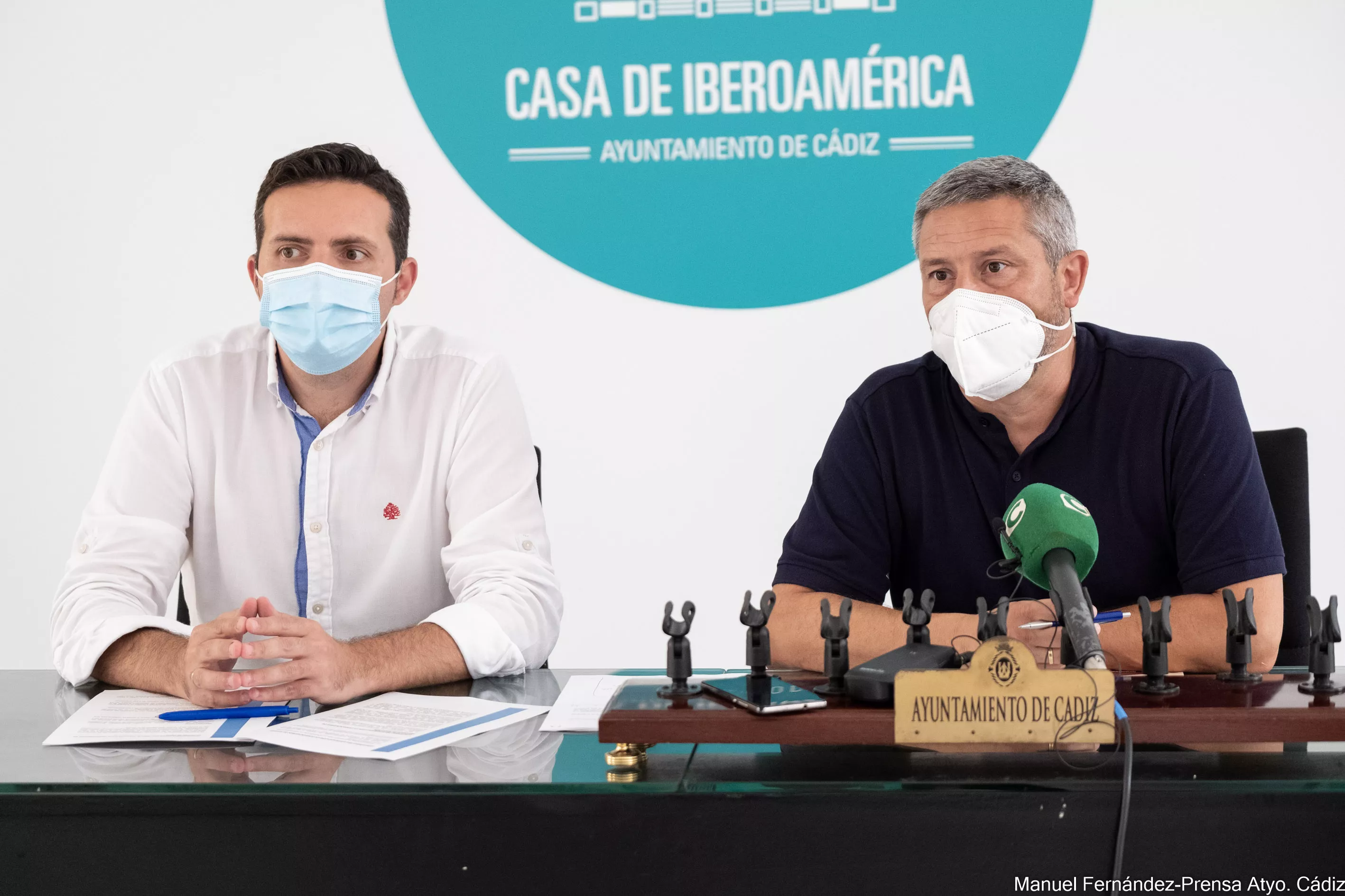 El director del IFEF y el concejal de Fomento en rueda de prensa