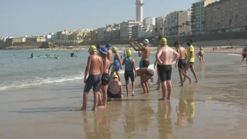 El próximo 1 de agosto Cádiz acogerá la XXXI Travesía a Nado “Ciudad de Cádiz”