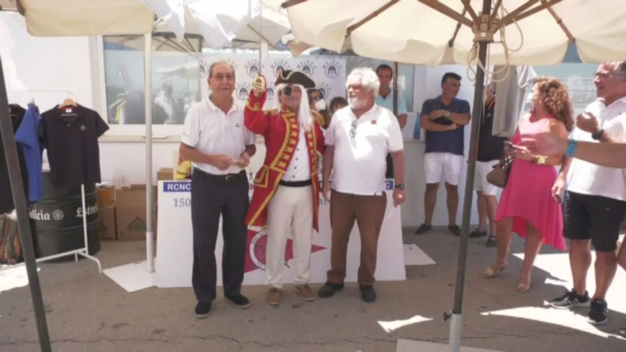 El Real Club Náutico de Cádiz entrega los trofeos de la regata en honor a Blas de Lezo.