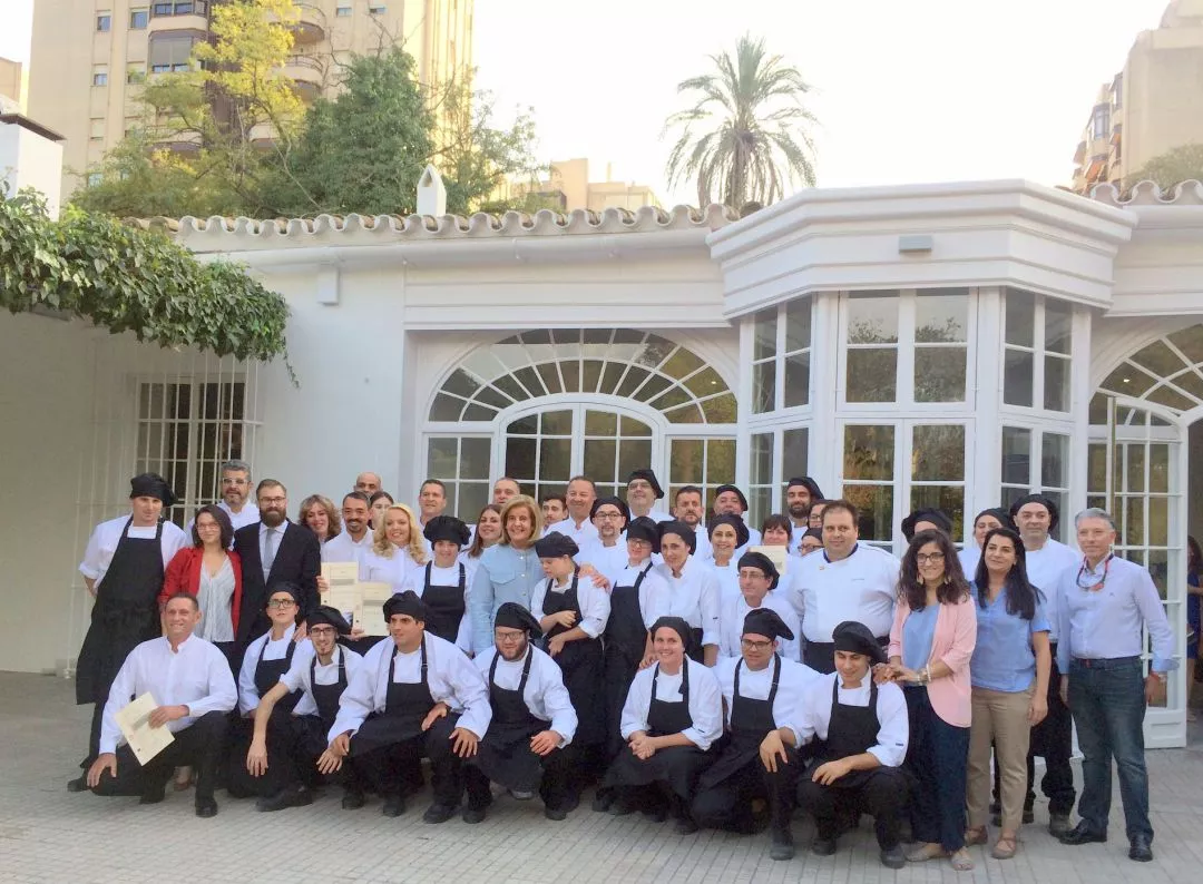 iverso Santi dispone de un gran menú de ocho platos que recupera "la esencia" de los orígenes del espacio y del primer chef, Santi Santamaría