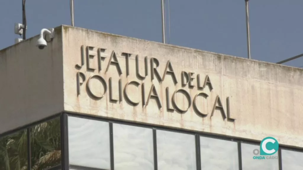 Fachada de la Jefatura de la Policía Local de Cádiz