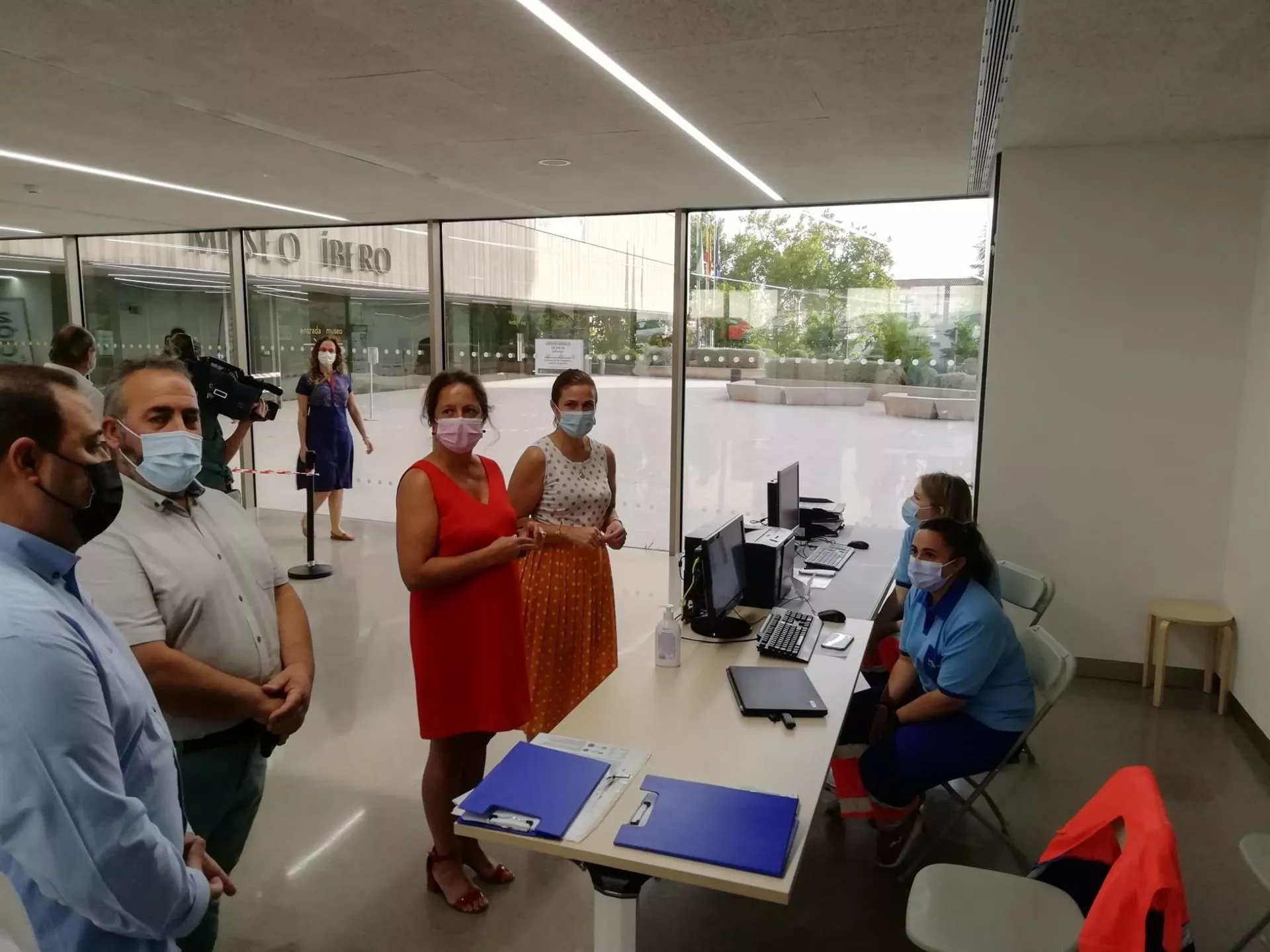  La viceconsejera de Salud y Familias de la Junta de Andalucía, Catalina García, durante su visita al Museo Íbero