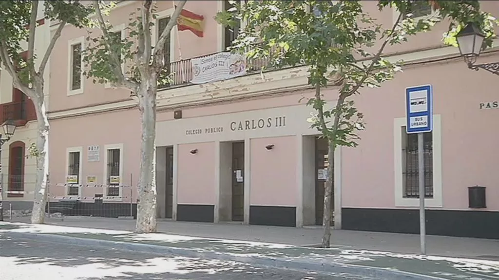 Colegio Carlos III