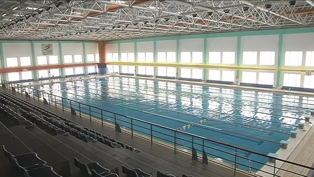 La piscina del Ciudad de Cádiz reabre con un aspecto renovado
