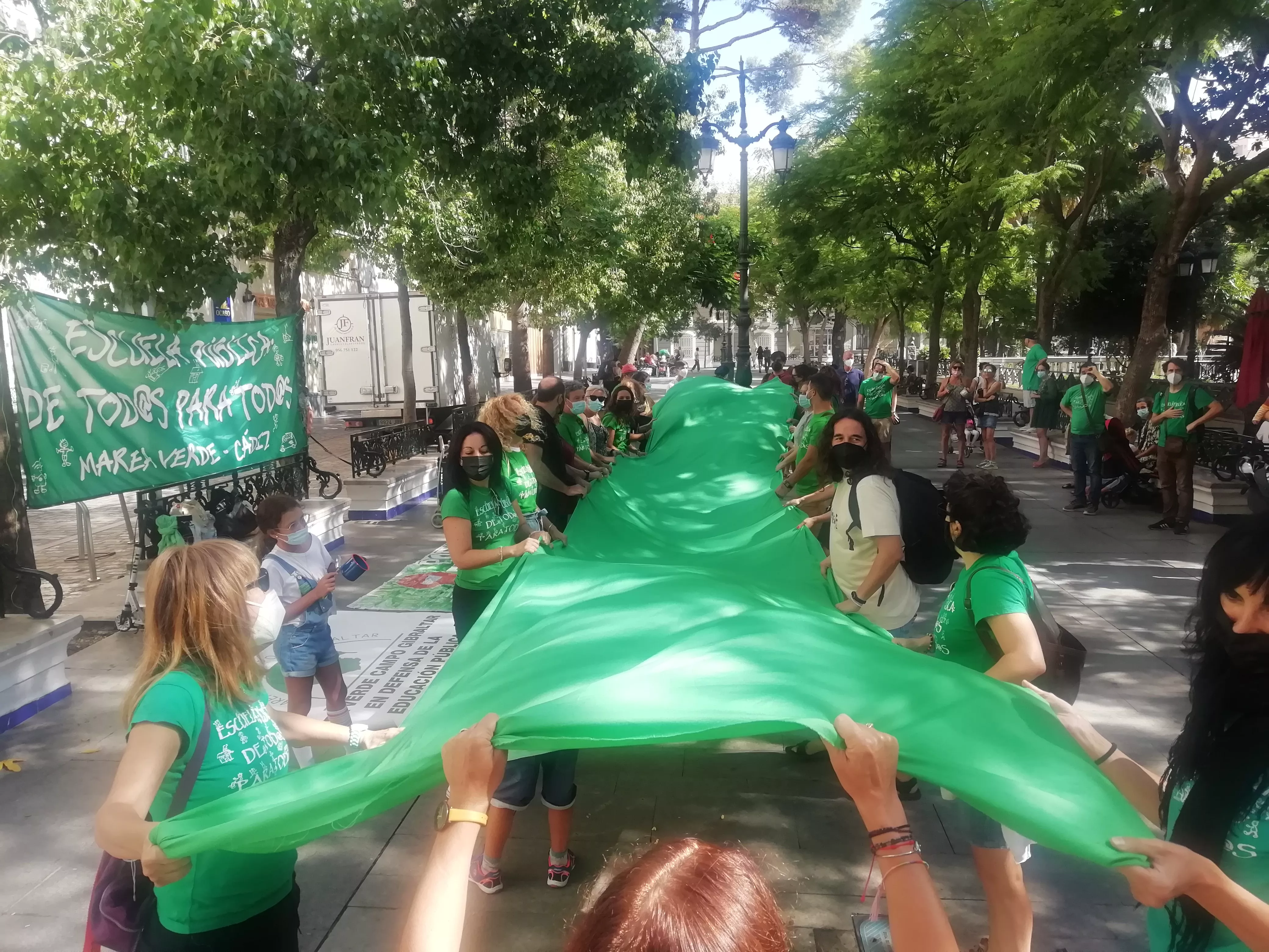 La Marea Verde se concentra en defensa del personal interino y las embarazadas.